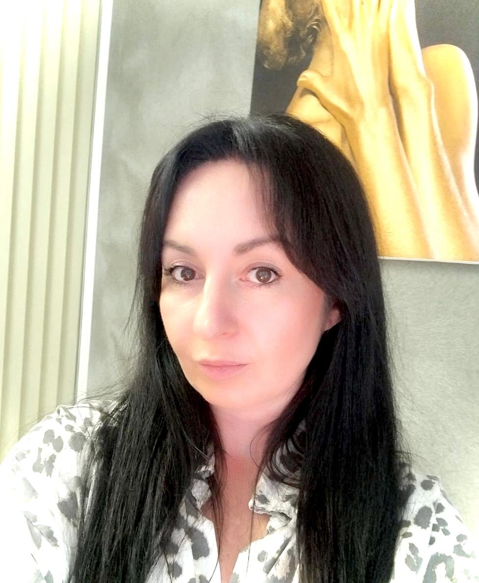 Olena (Lena) - Maniküre & Pediküre | Nagelmodellage